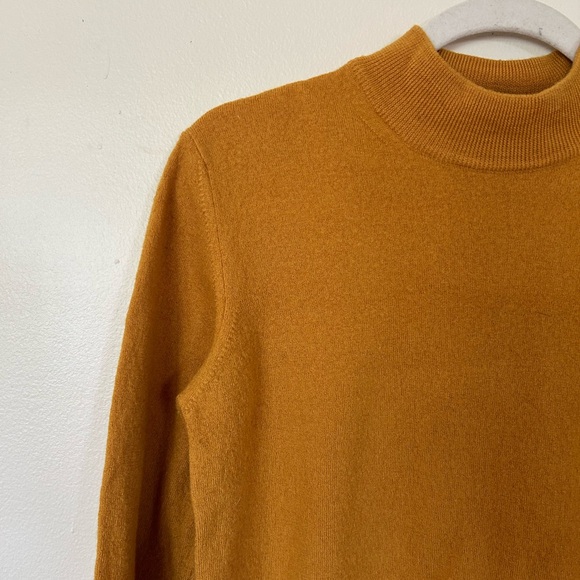 Vintage mustard Italian wool mock neck sweater - Picture 2 of 6